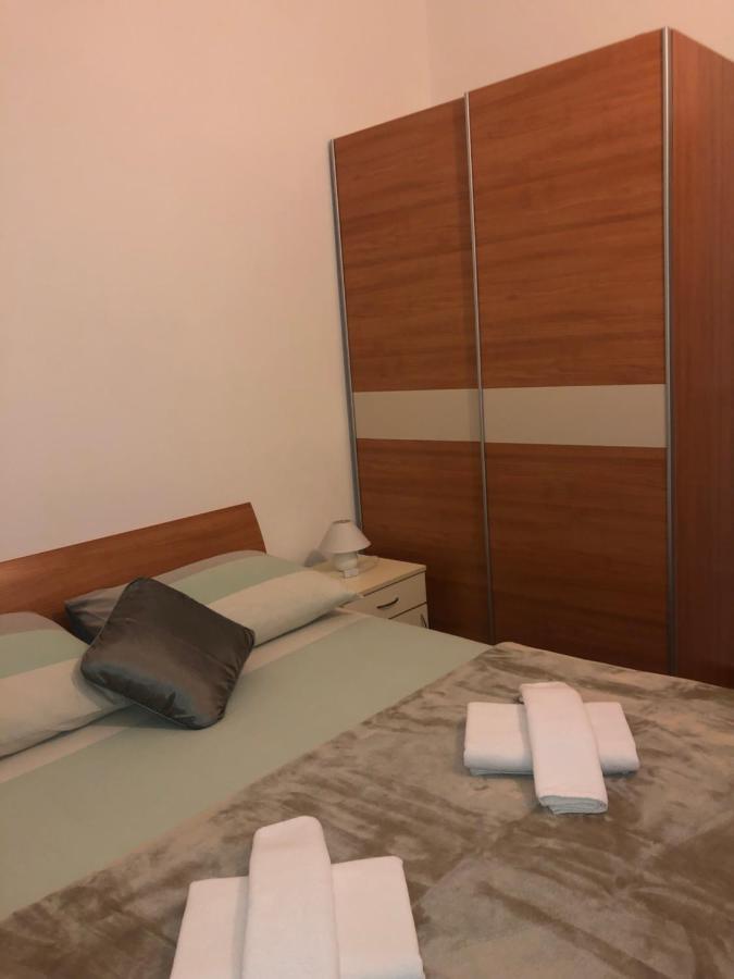 Apartmani Ivana Cres Exterior foto