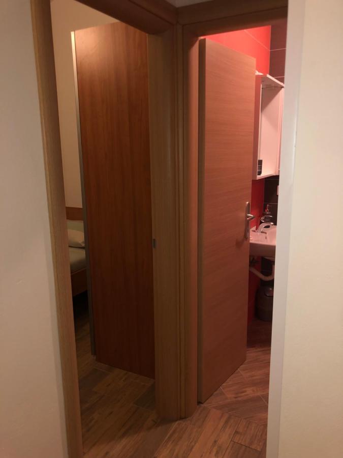 Apartmani Ivana Cres Exterior foto